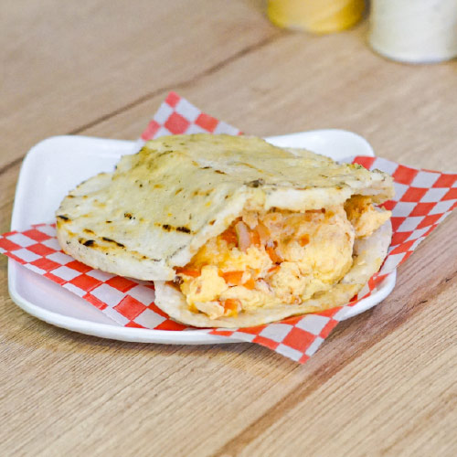 Arepa con huevo - Chori La Carbonera
