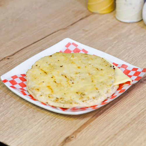 Arepa con queso - Chori La Carbonera
